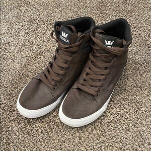 SUPRA Men’s High-Top Sneakers in Brown
